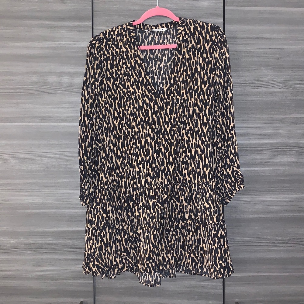 Zara Long Sleeve Dress with Ruffles and buttons, Size M, Black and Tan Print